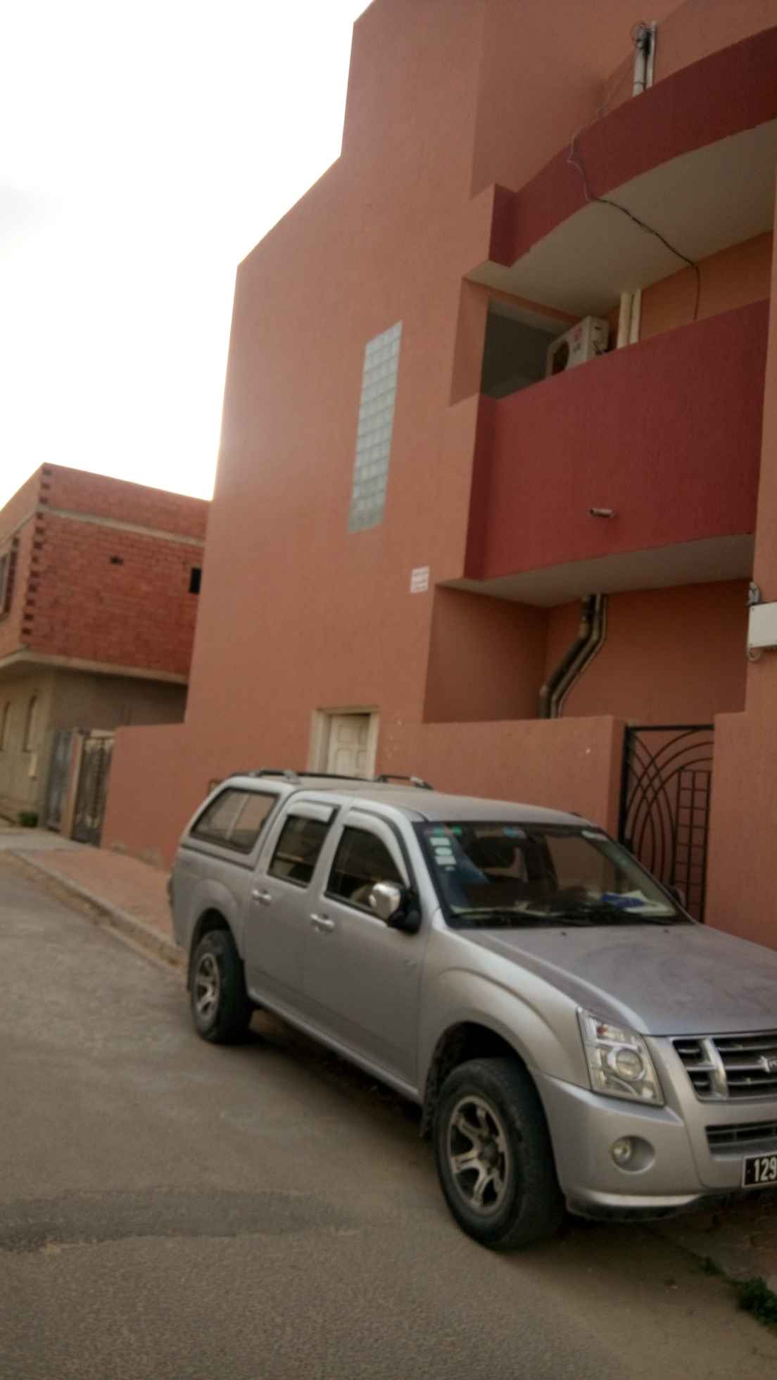 Gabes Sud&nbsp;Zrig&nbsp;Vente&nbsp;Autre&nbsp;Occasion en or   immeuble avec titre bleu