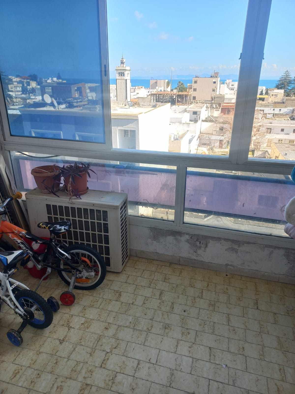 El Kram Le Kram Est Vente Appart. 3 pices Appartement au kram est