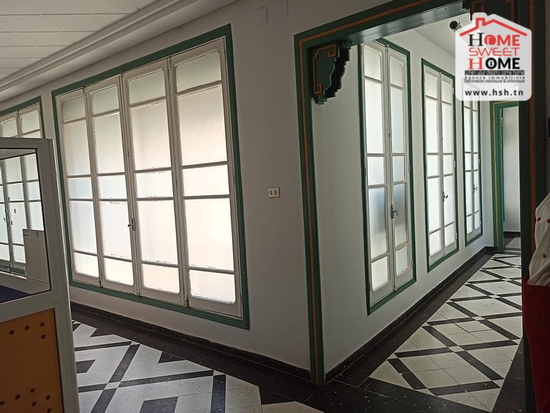 Bab Bhar Bab Bhar Vente Surfaces Etage d'un immeuble hasdrubal  centre ville tunis