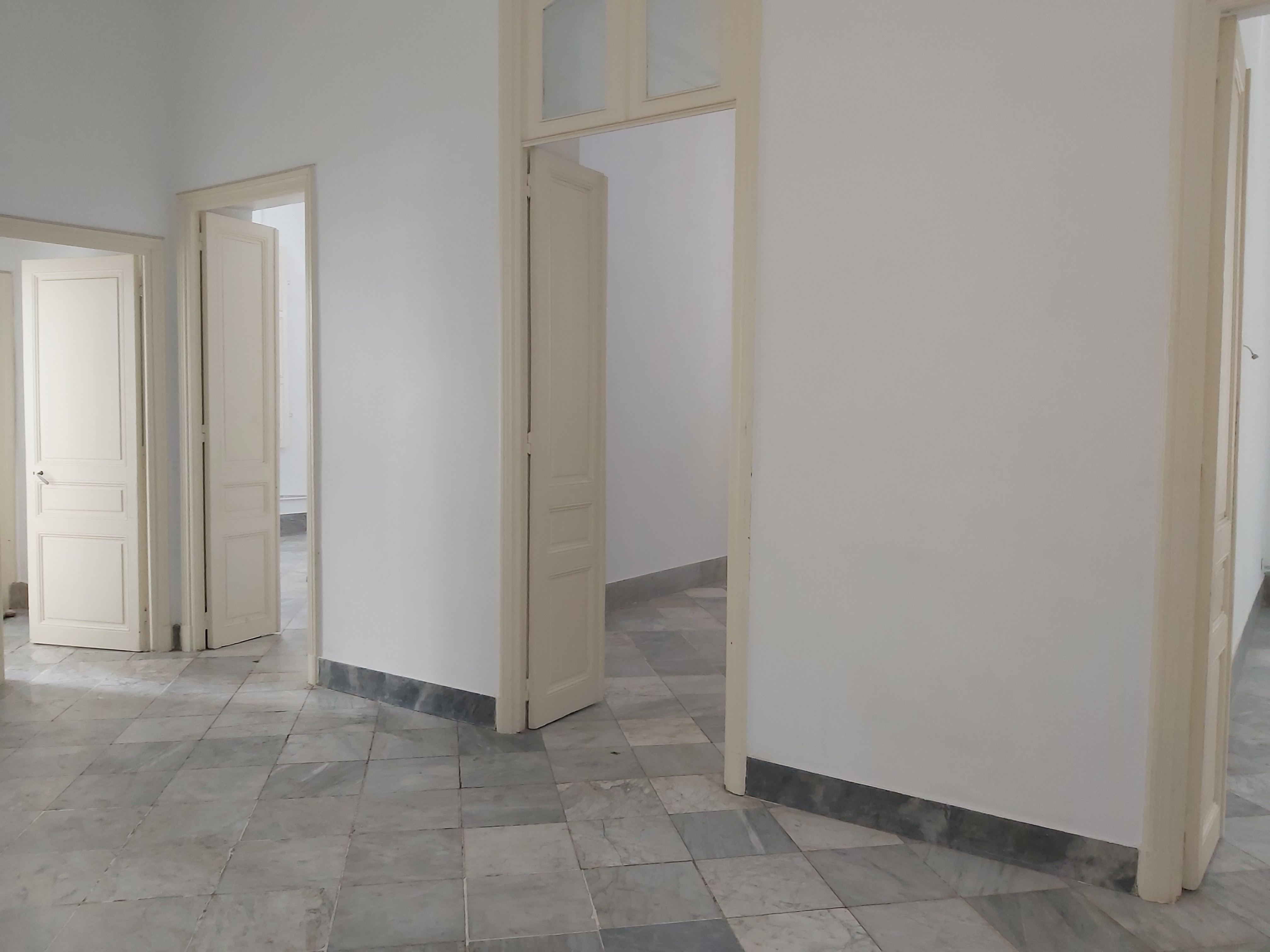 Bab Bhar Bab Bhar Vente Appart. 4 pices Appartement s plus 3 au centre ville