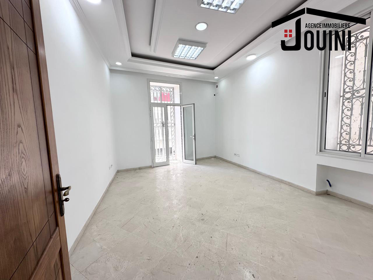 Bab Bhar Bab Bhar Vente Appart. 5 pices+ Appartement 5 pices au centre ville tunis