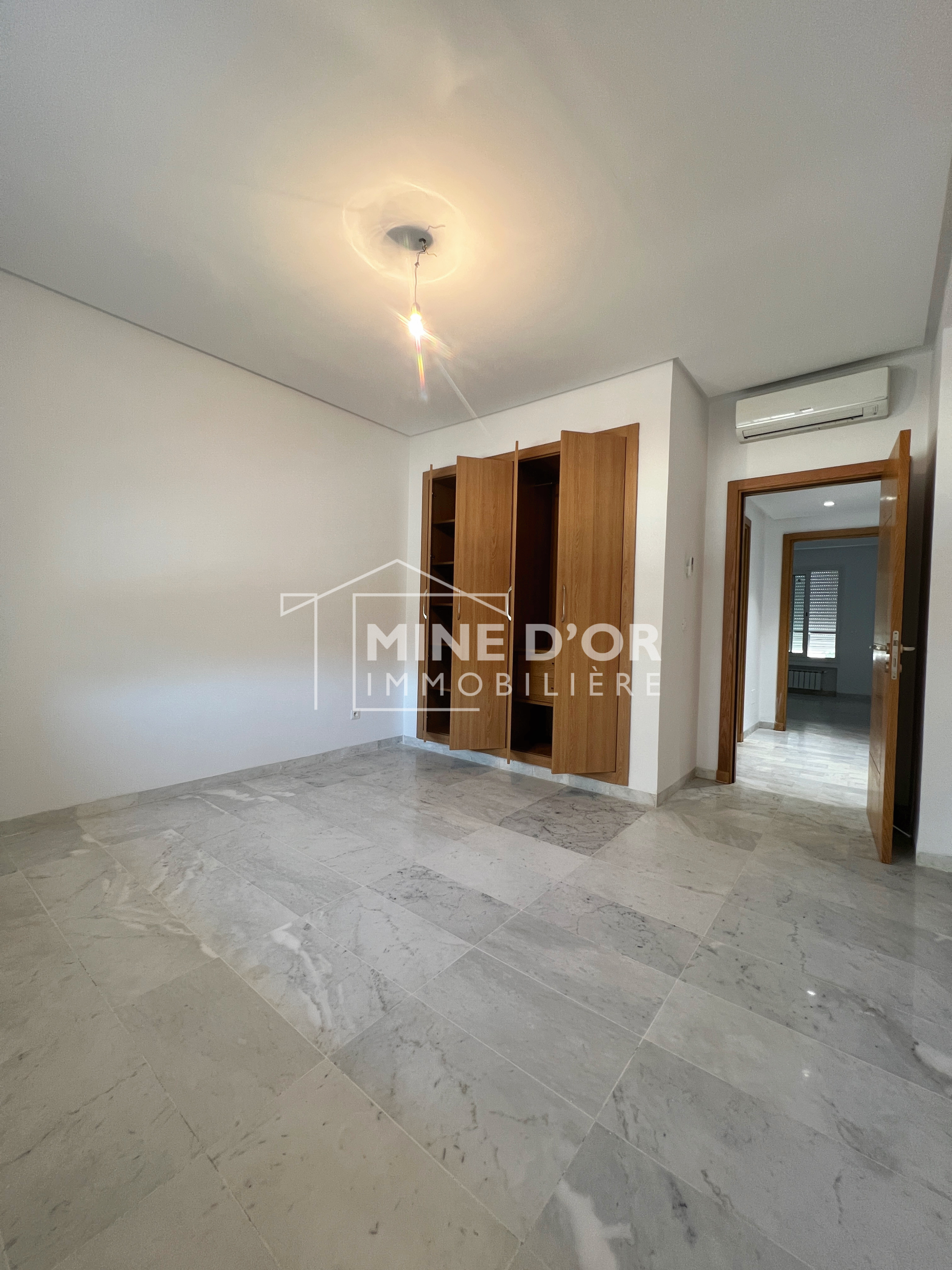 Cite El Khadra Zone urbaine nord Vente Appart. 3 pices Appartement s2 au centre urbain