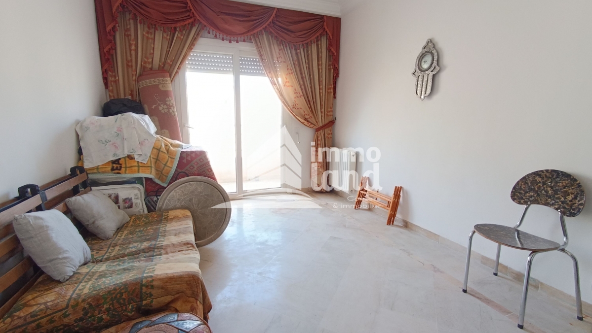 La Marsa El Aouina Vente Appart. 5 pices+ Appartement s4 de 140 m  cit les palmeraies