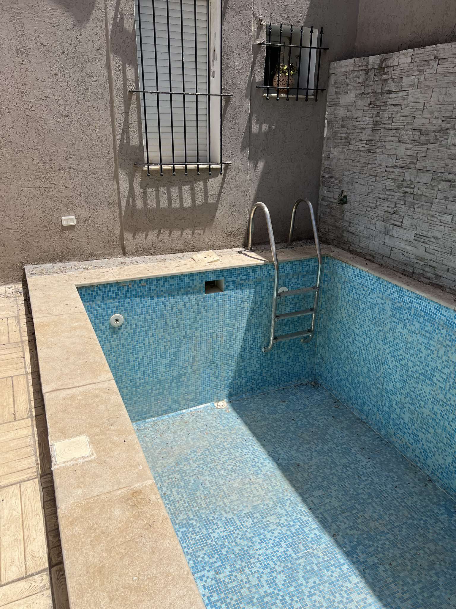 Bizerte Nord Bizerte Vente Duplex Occasion rare villa avec piscine bizerte