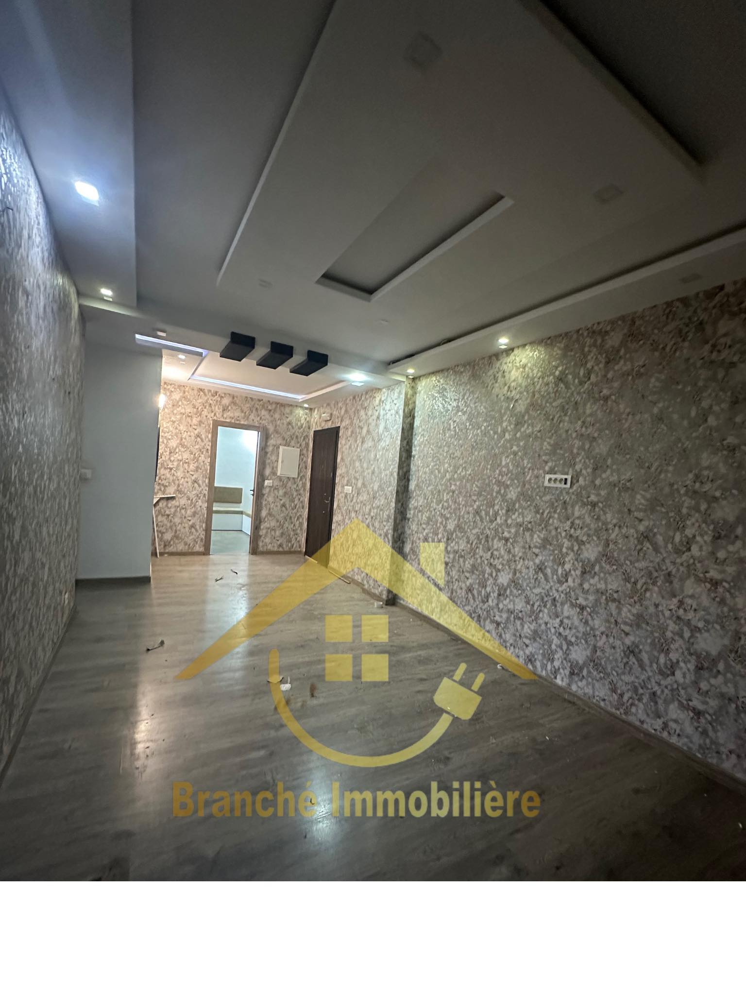 El Omrane Superieur Cite Ibn Khaldoun I Vente Appart. 4 pices Un appartement s3 retap  neuf