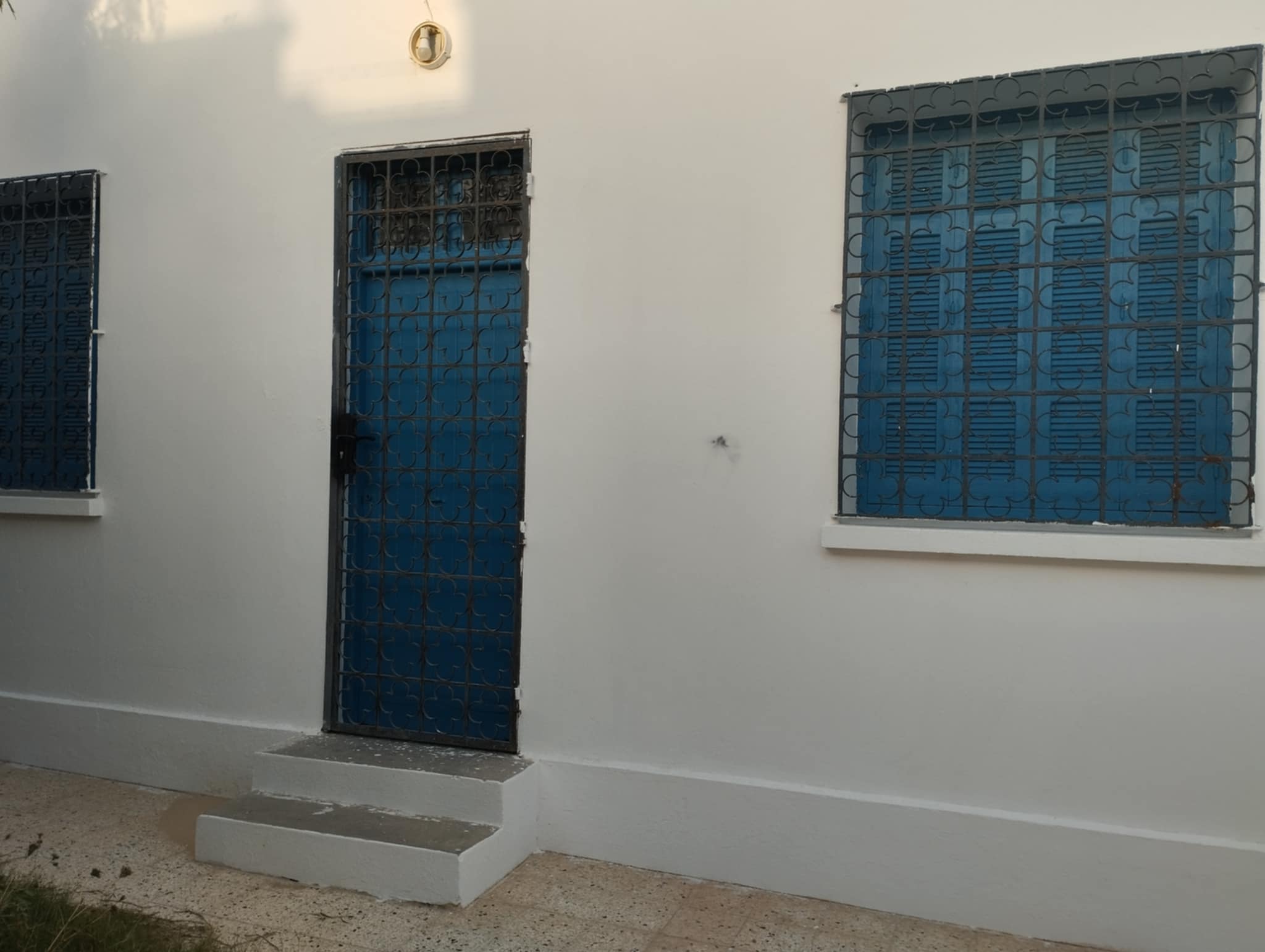 Sakiet Eddaier&nbsp;Sidi Mansour&nbsp;Vente&nbsp;Maisons&nbsp;Villa front de mer � sidi mansour