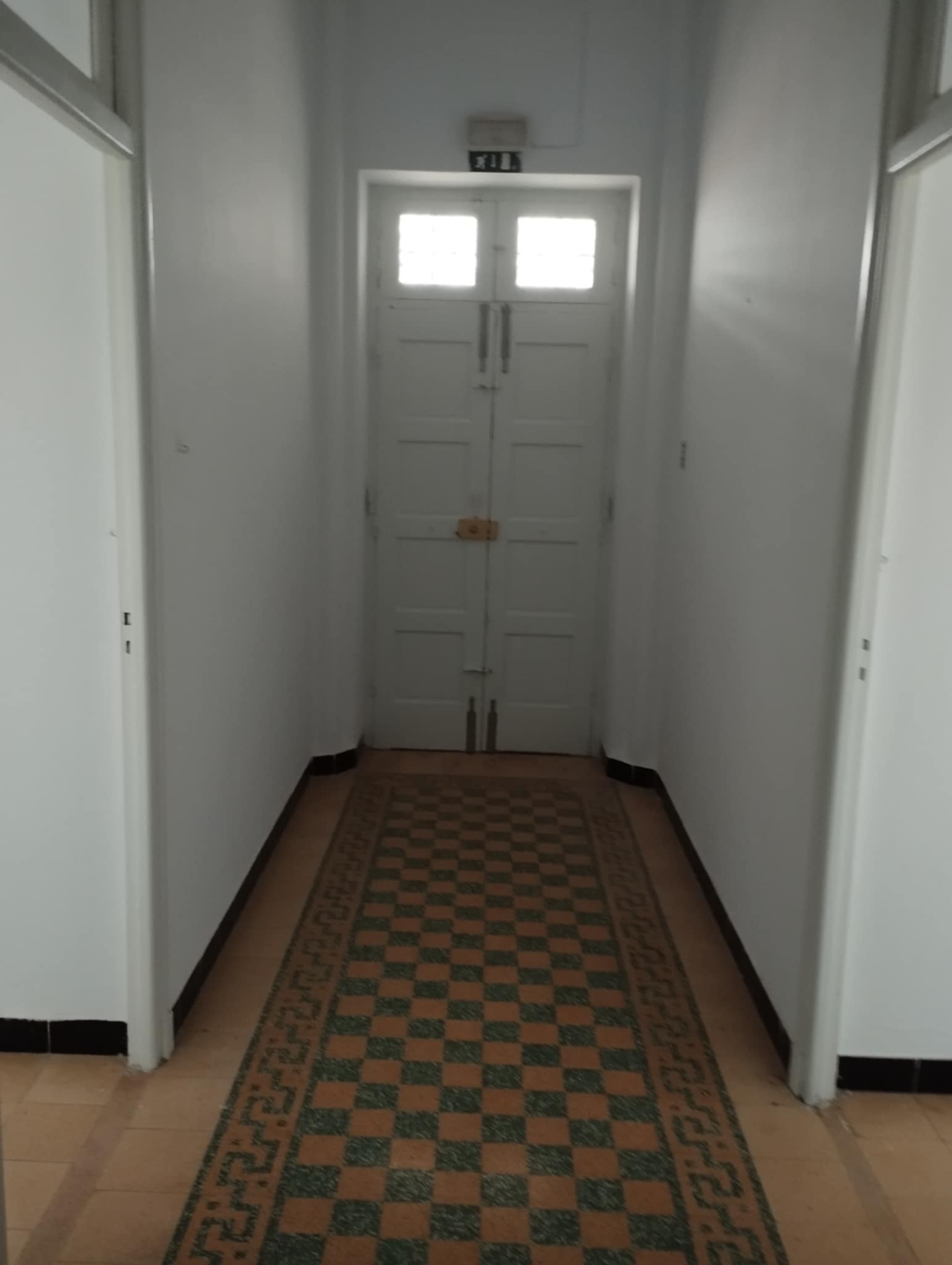 Sakiet Eddaier&nbsp;Sidi Mansour&nbsp;Vente&nbsp;Maisons&nbsp;Villa front de mer � sidi mansour