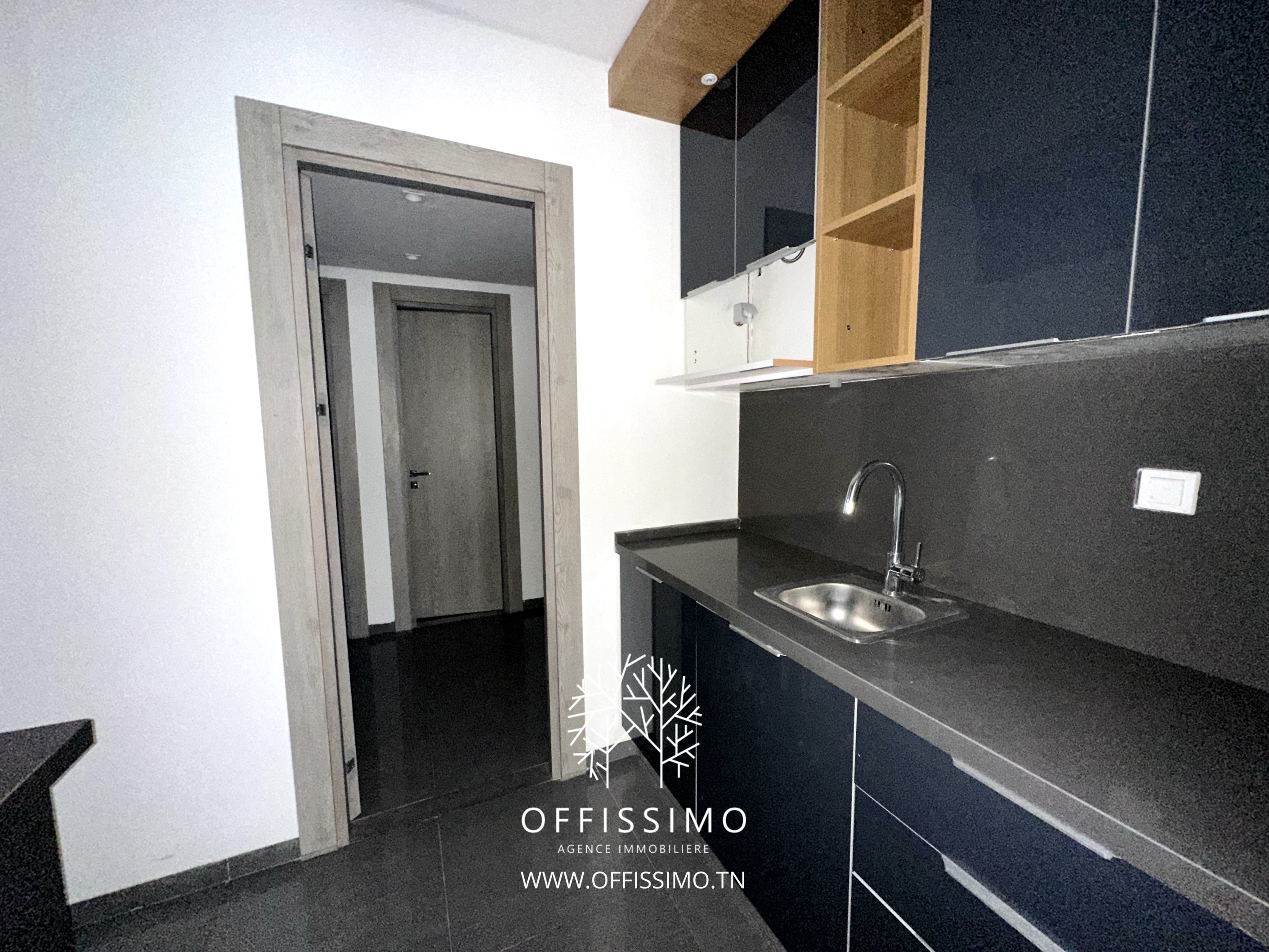 La Marsa&nbsp;Berge Du Lac&nbsp;Vente&nbsp;Surfaces&nbsp;Bureau haut standing lac 2 de 290m neuf