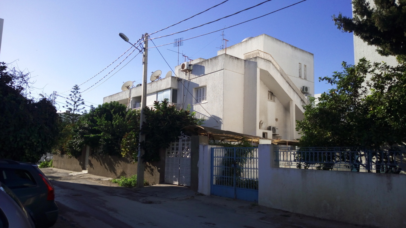 Cite El Khadra Cite Oplympique Vente Maisons Villa angle 2 rues r1 2 etage partiel