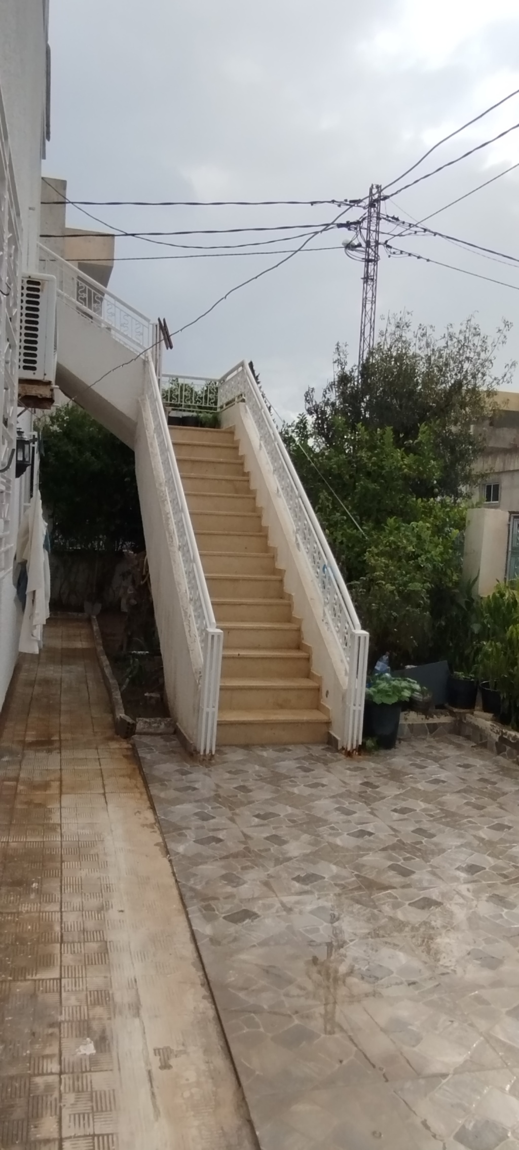 Cite El Khadra Cite Oplympique Vente Maisons Villa angle 2 rues r1 2 etage partiel