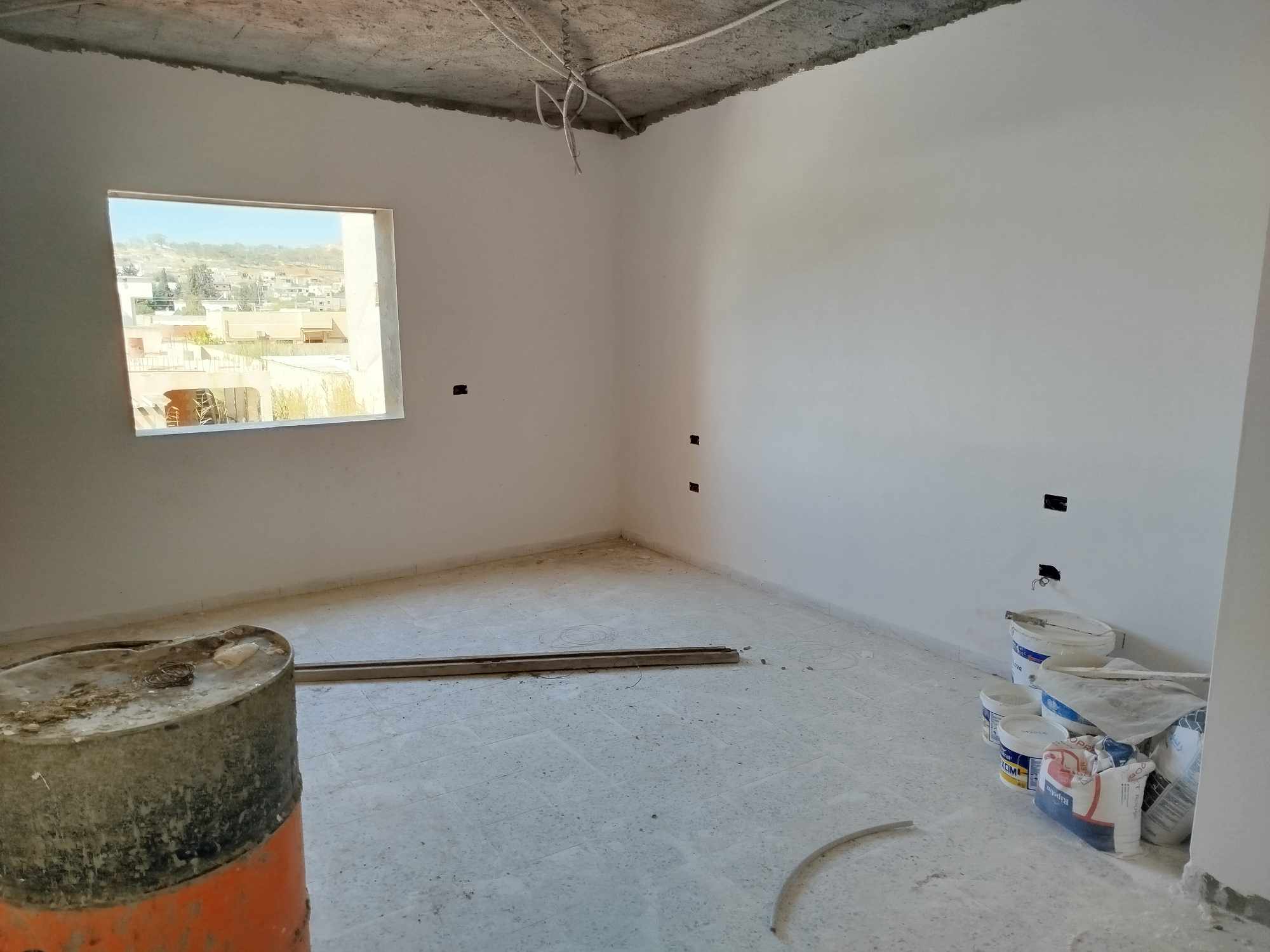 Raoued Jaafar 2 Vente Maisons Villa avec 2 studios route de raoued