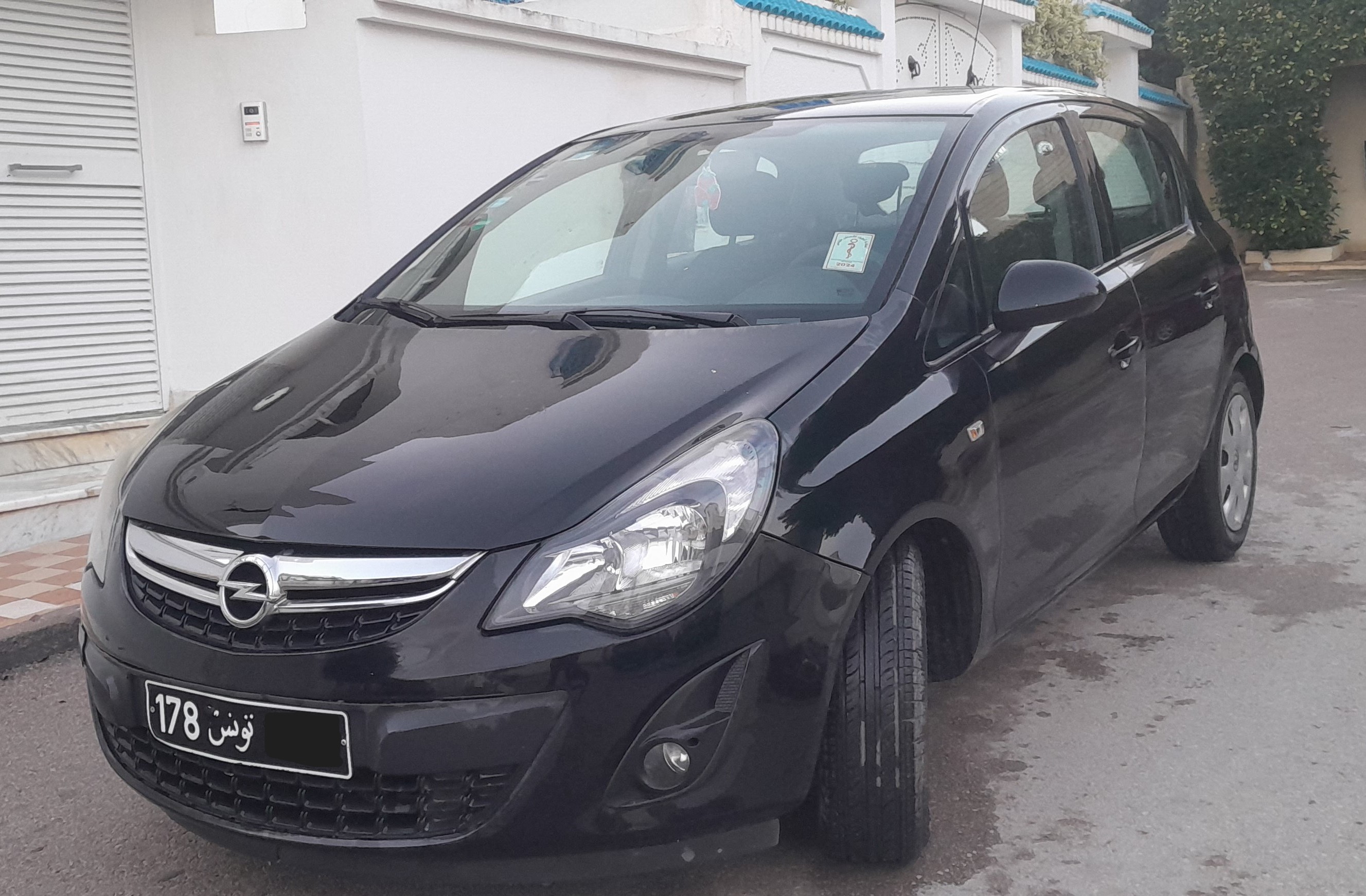 Ariana Ville Ariana Opel Corsa Opel corsa premire main en trs bon tat