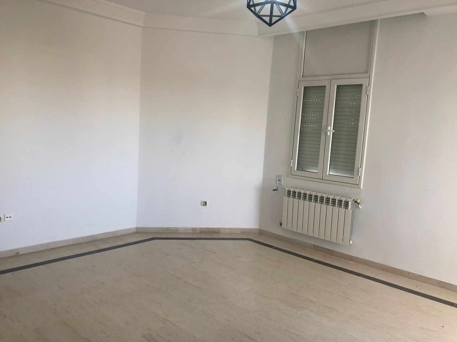 Hammamet Hammamet Vente Appart. 4 pices Appartement mrezgua viollet