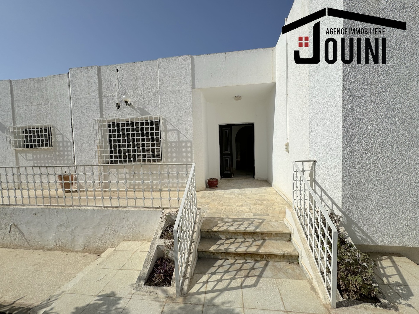 La Soukra Borj Louzir Vente Maisons Villa 1000 m2 a ariana borj louzir