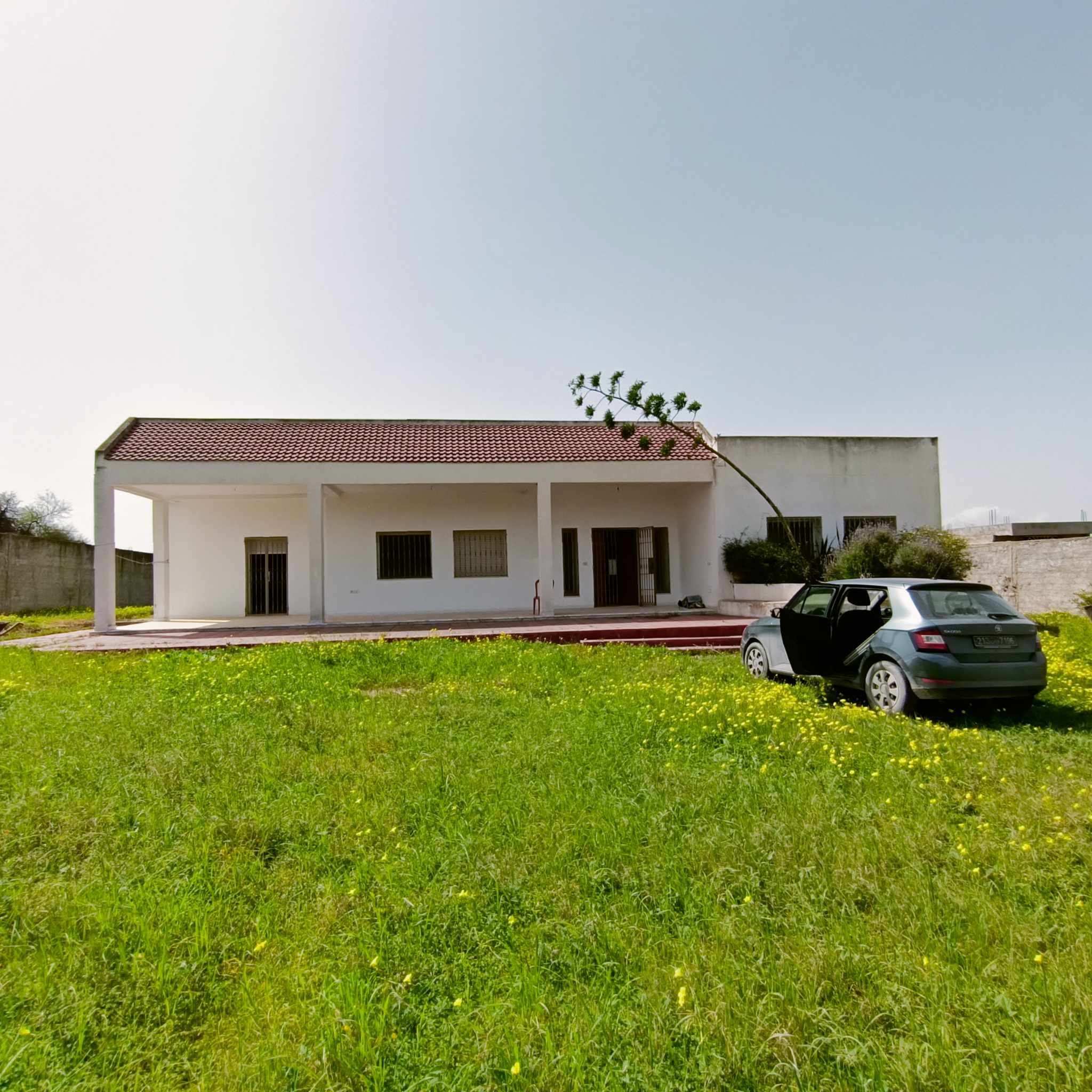 Sidi Thabet Bejaoua 2 Vente Maisons Villa 400m2 avec terrain 3000m2