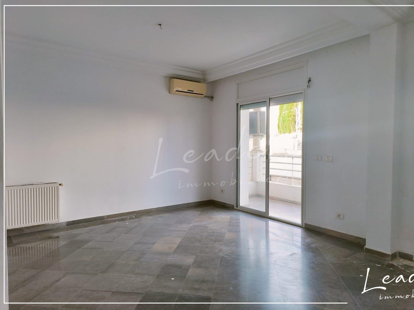 La Marsa El Aouina Vente Appart. 4 pices Villa s4  l'aouina