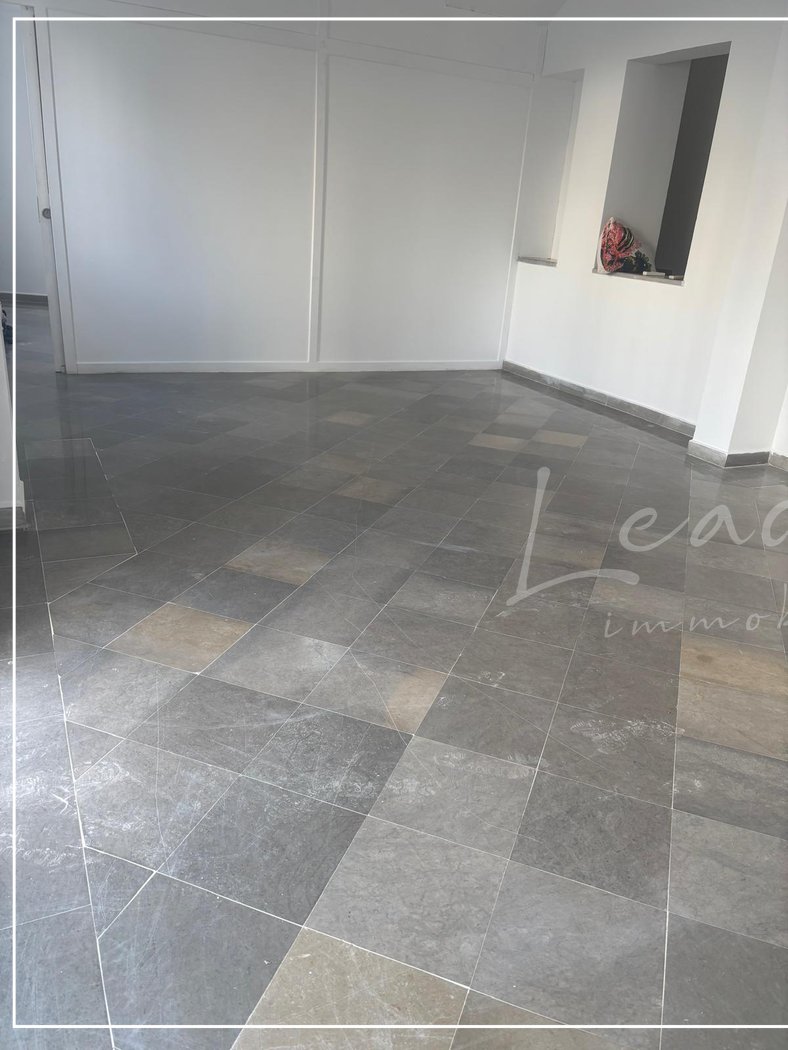 La Marsa El Aouina Vente Appart. 4 pices Villa s4  l'aouina