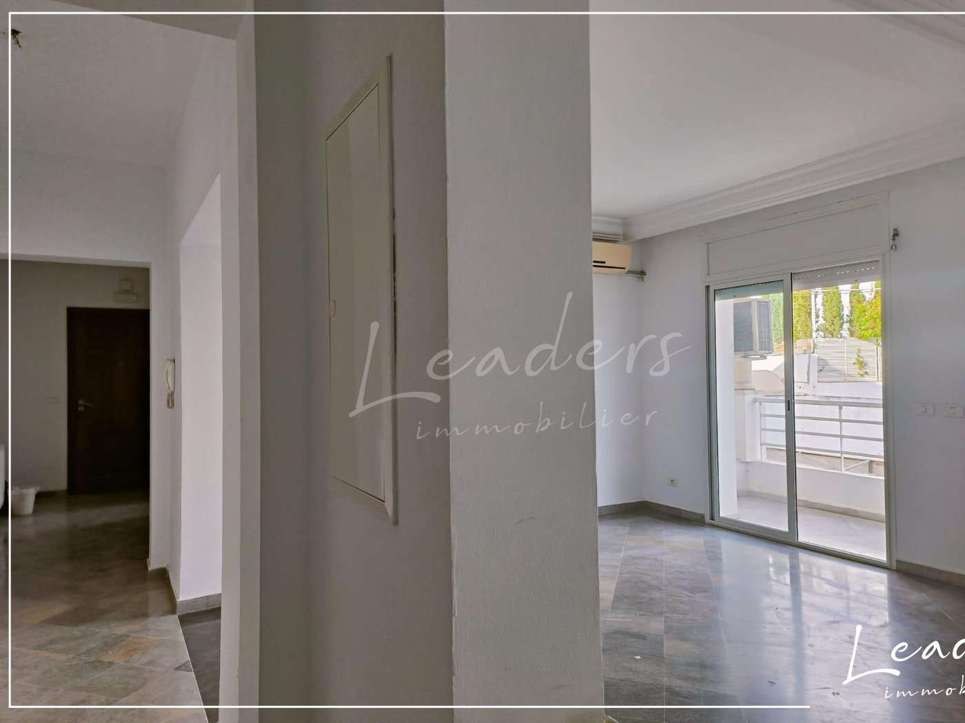 La Marsa El Aouina Vente Appart. 4 pices Villa s4  l'aouina