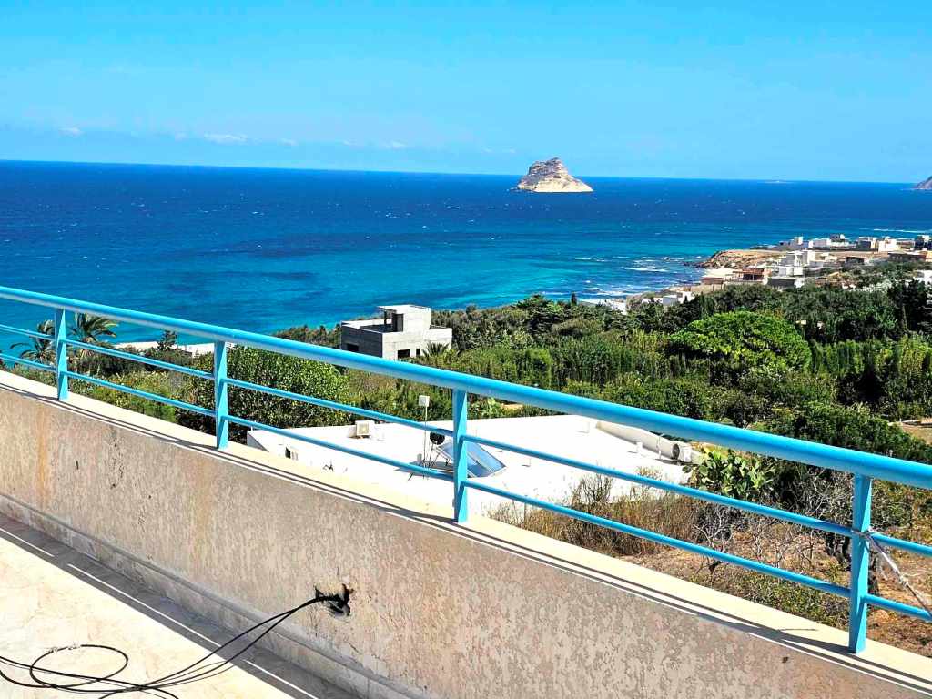 Ras Jebel&nbsp;Rafraf Plage&nbsp;Vente&nbsp;Maisons&nbsp;Villa duplex 430 m2 rafraf plage ain mestir