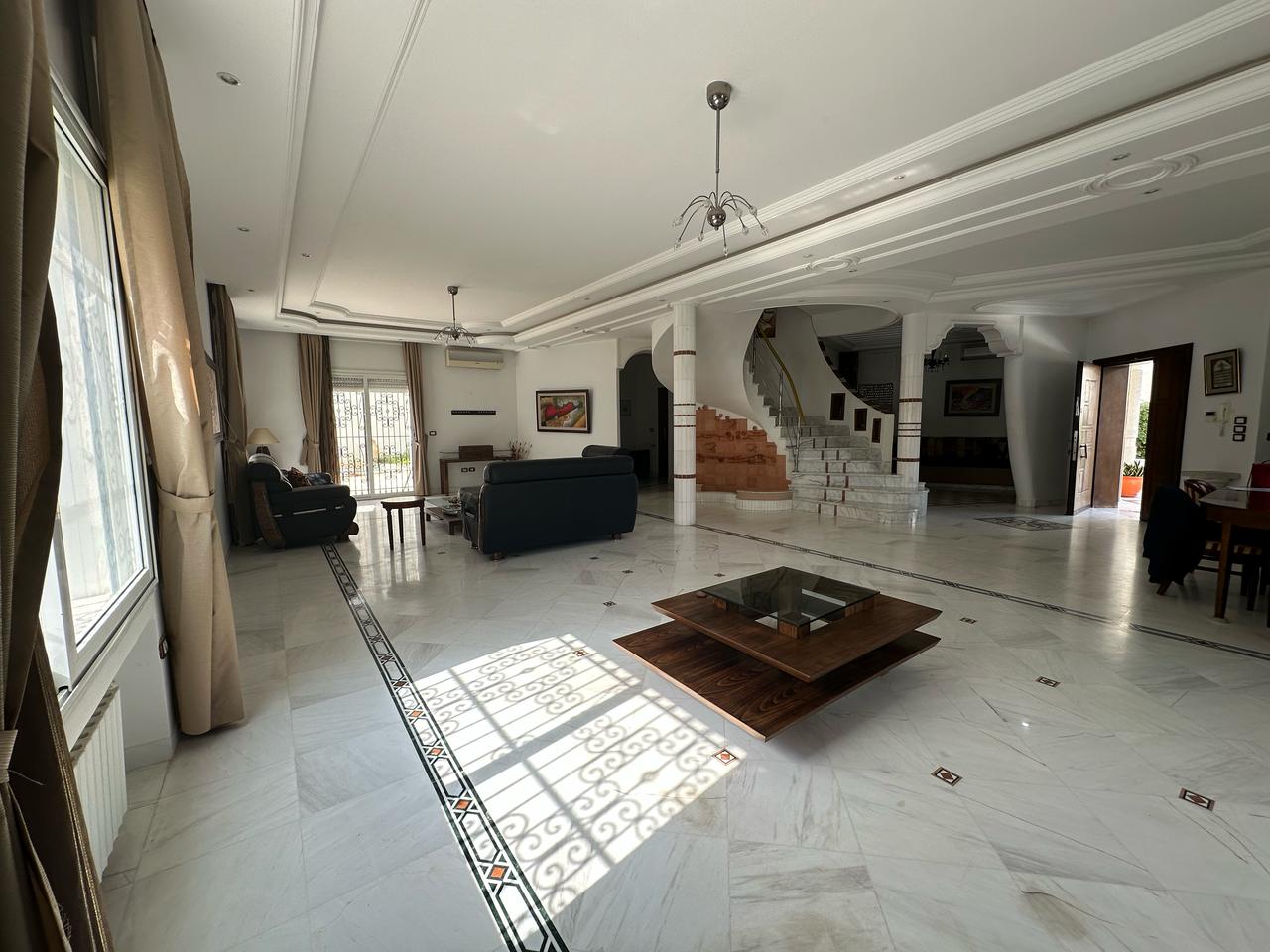 Ariana Ville Cite Ennasr 2 Vente Appart. 5 pices+ Villa s5 jardins d'el menzah 2