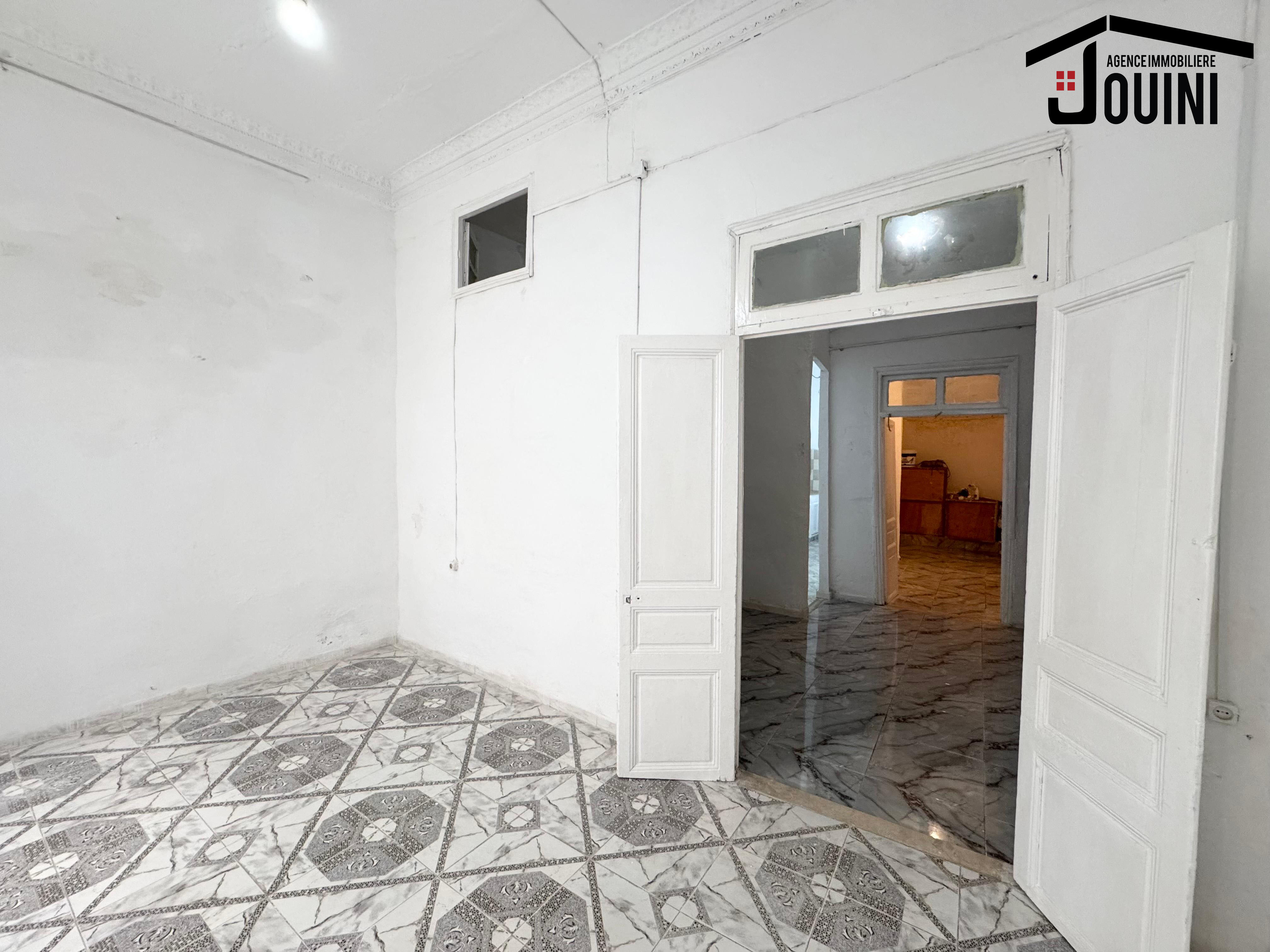 Bab Bhar Bab Bhar Vente Appart. 3 pices Appartement s2 au centre ville tunis