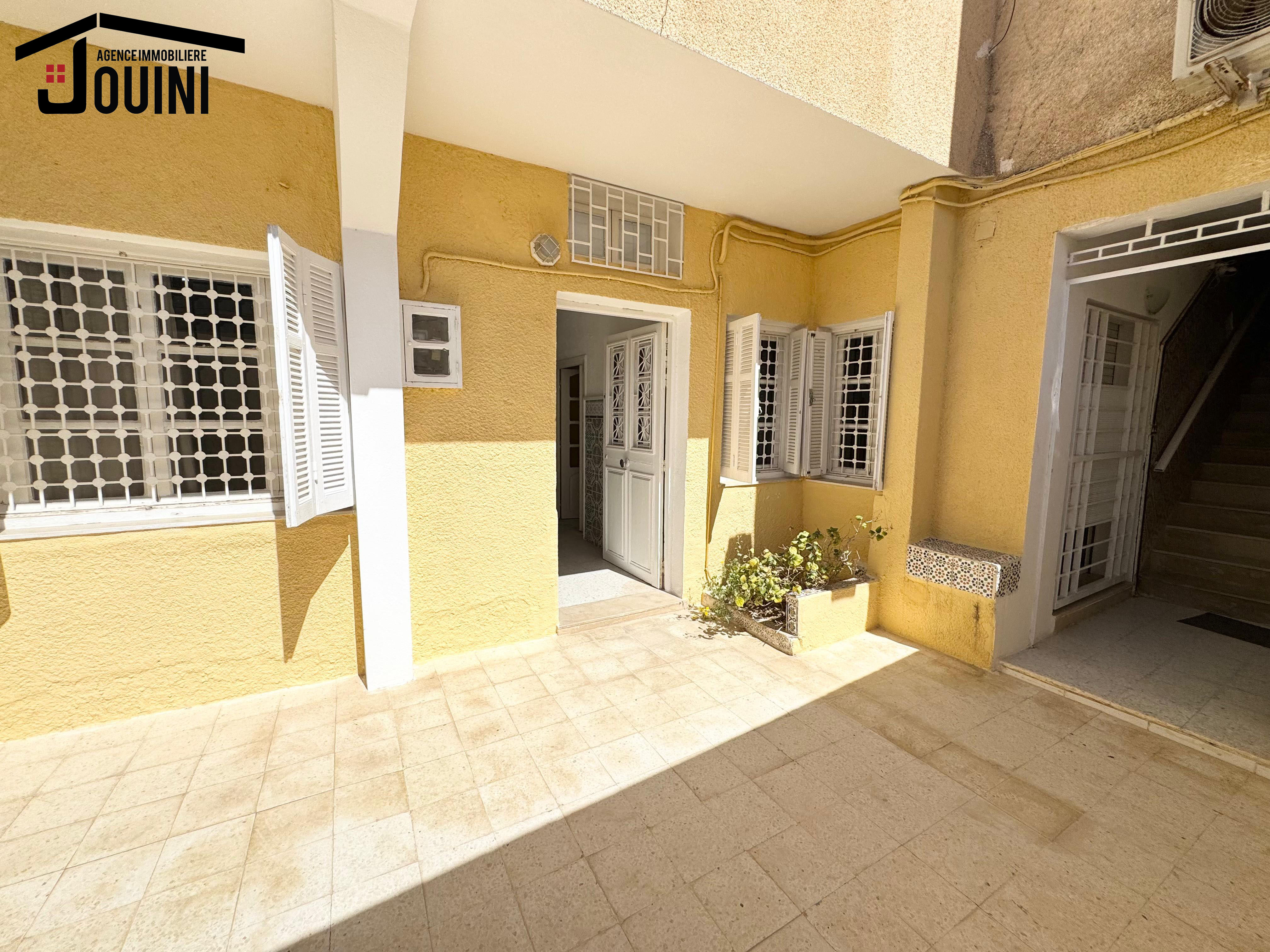 Mornaguia Mornaguia Vente Maisons Immeuble d angle  mornaguia centre ville