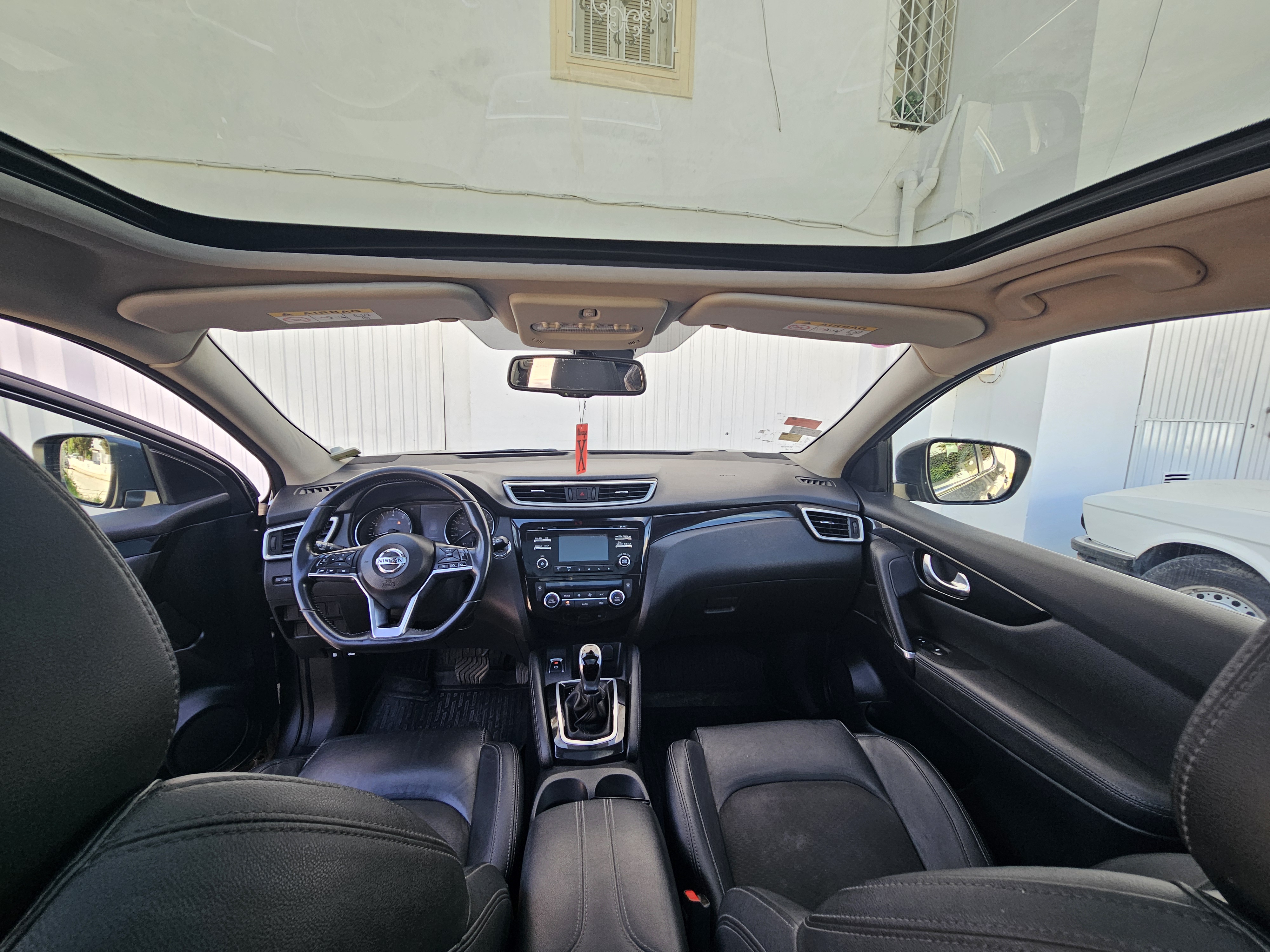 La Soukra Aeroport Tunis Carthage Nissan Qashqai Qashqai  ne pas rater