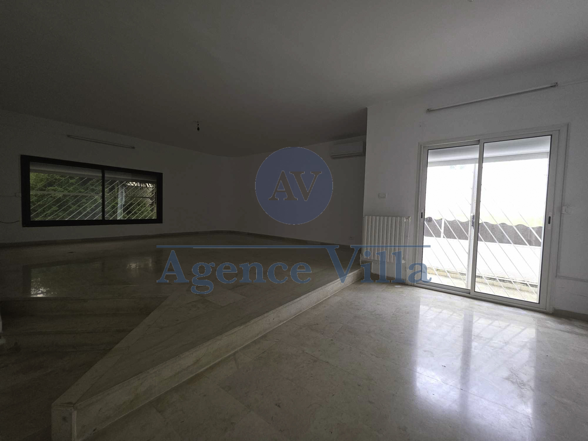 La Marsa Cite El Hana Vente Maisons Une villa  la marsa avec piscine