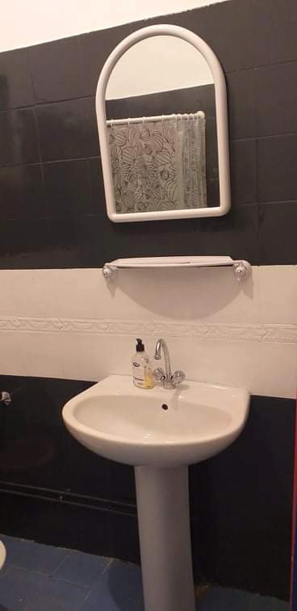 Mannouba La Mannouba Vente Appart. 2 pices Un appartement semi meubl