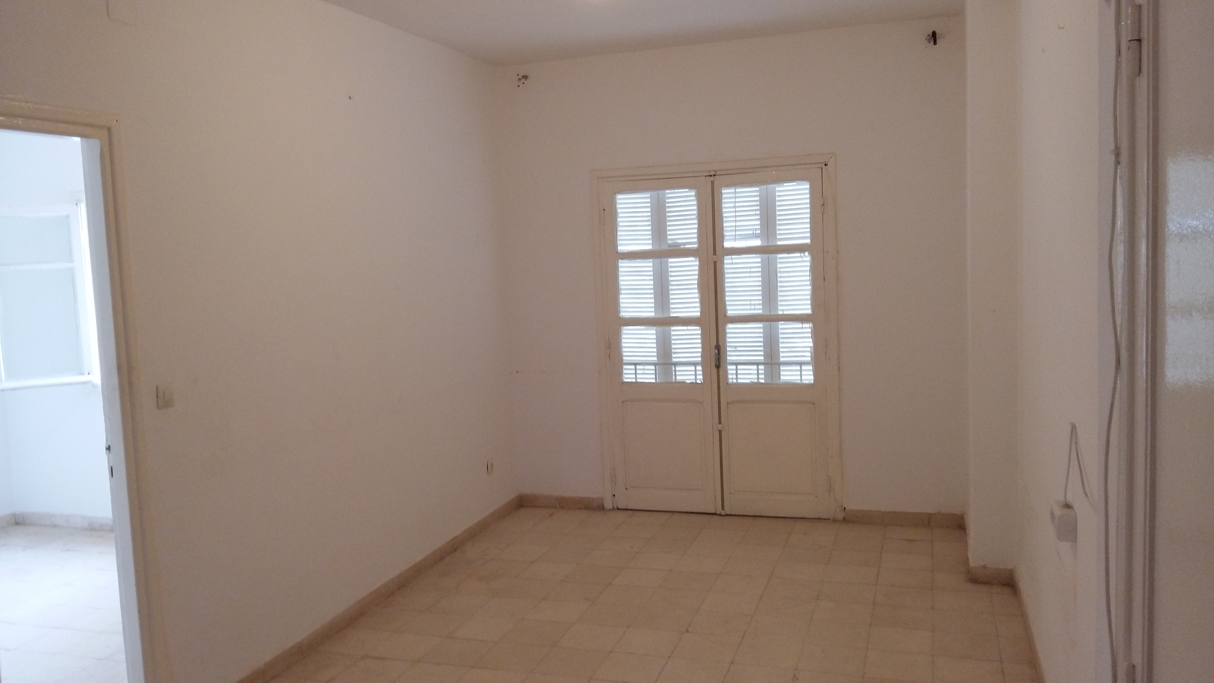 Mannouba Denden Vente Appart. 3 pices Appartement 1 salon plus 2 cc au 1er tage