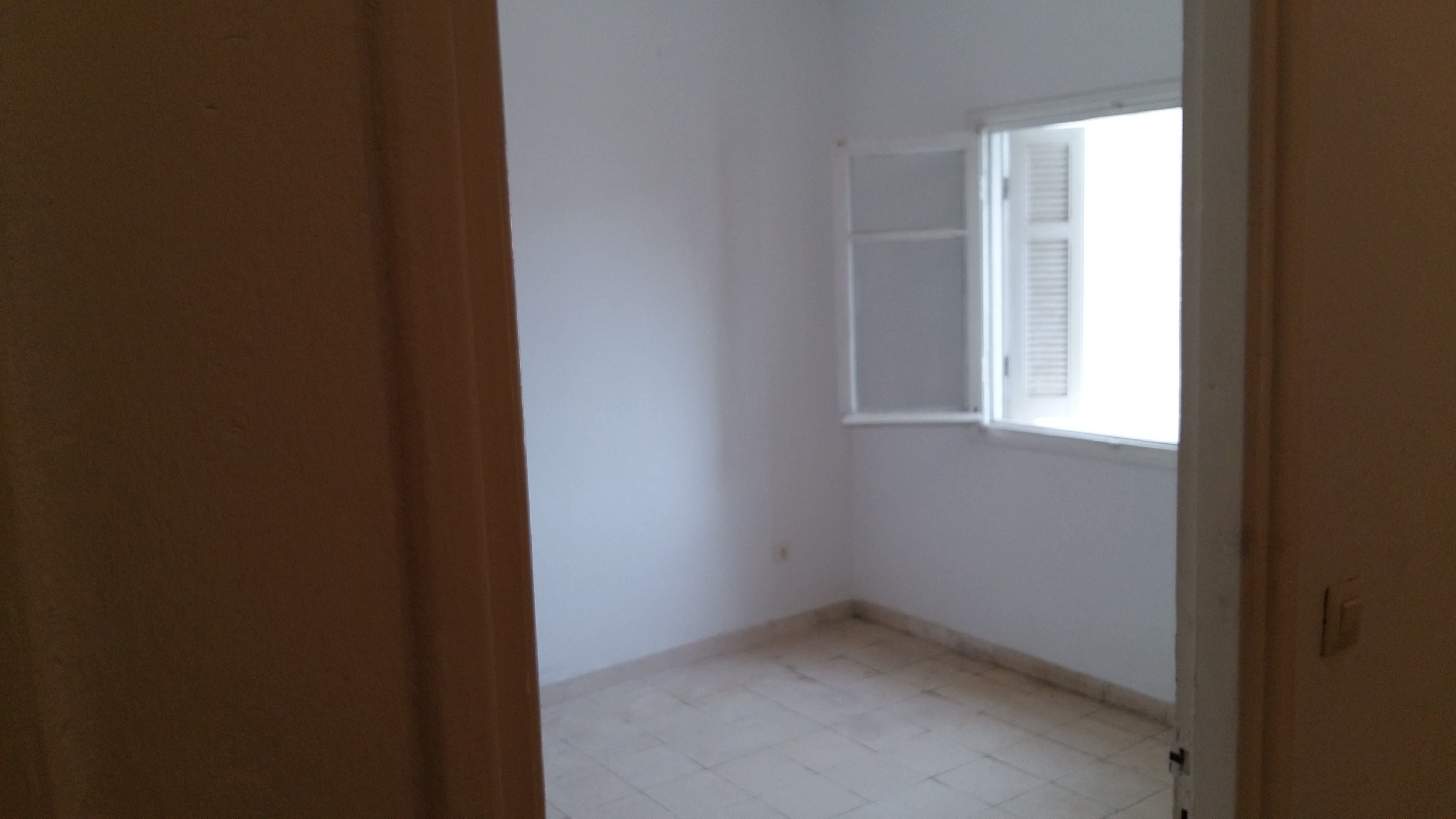 Mannouba Denden Vente Appart. 3 pices Appartement 1 salon plus 2 cc au 1er tage