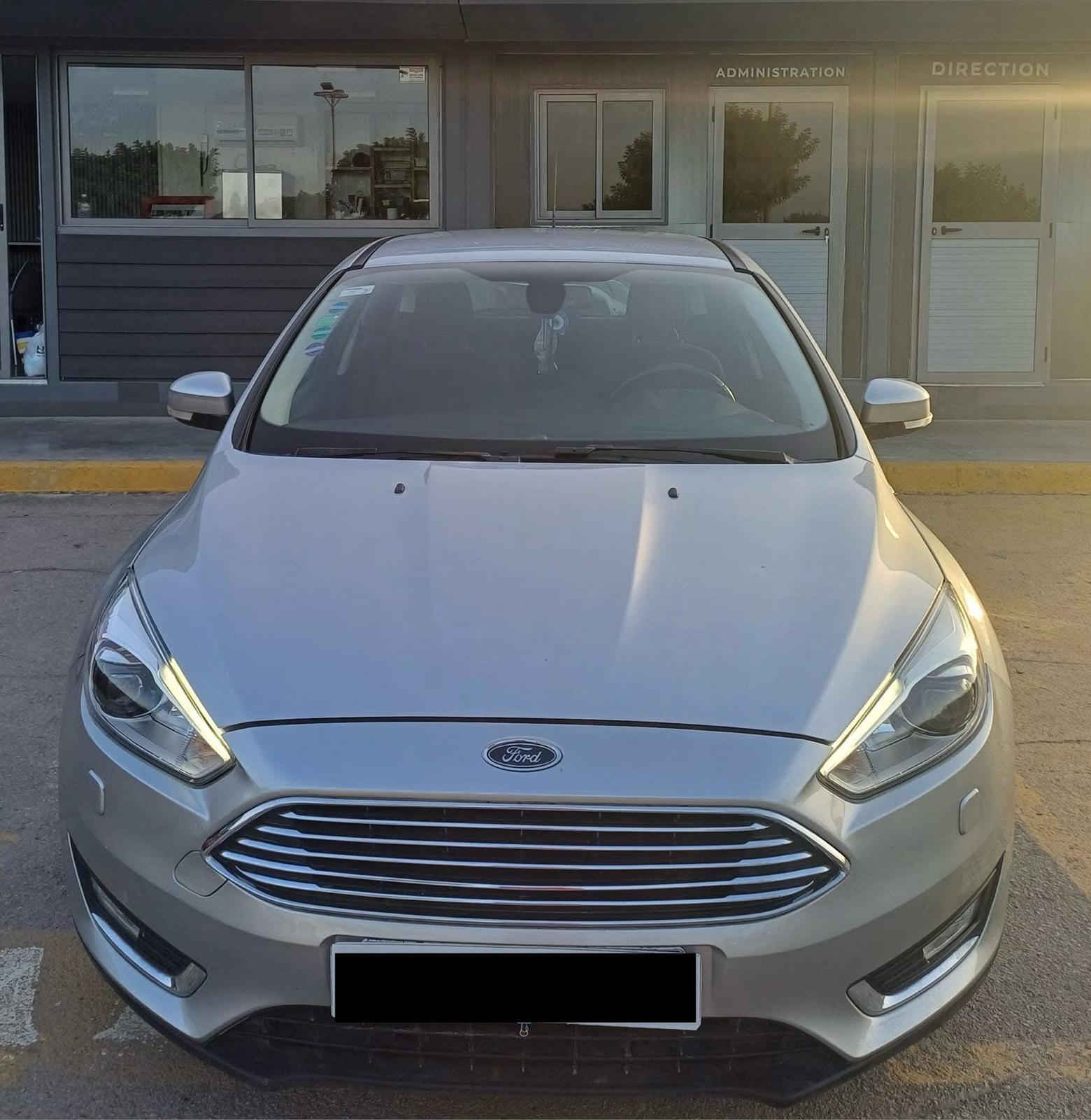 Ariana Ville Cite Ennasr 1 Ford Focus Ford focus titanium 2017