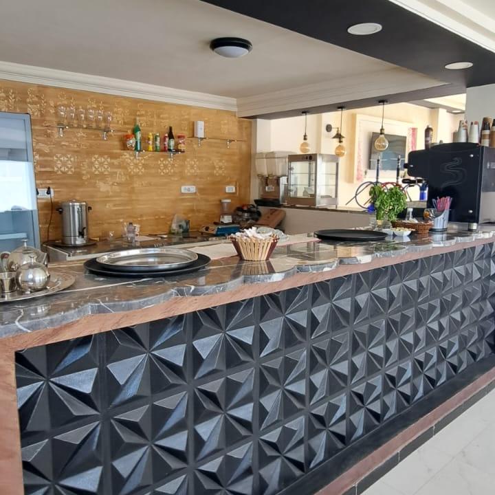 Bab Bhar Bab Bhar Vente Surfaces Pas de porte  centre ville tunis