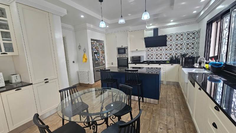 Ariana Ville Ariana Vente Appart. 4 pices Villa la fumeterre rf v2770