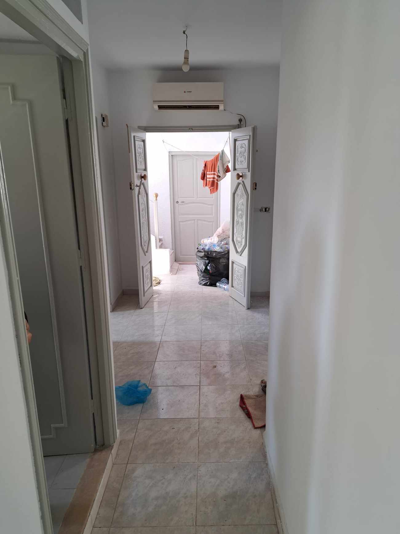 Ariana Ville Ariana Vente Appart. 3 pices 2 appartement et une boutique  ariana ville