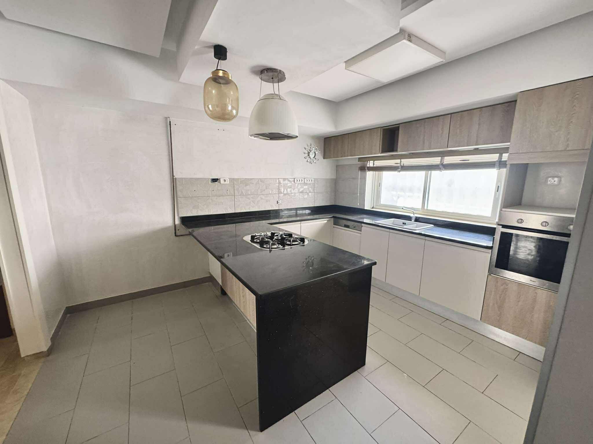 Ariana Ville Riadh Landlous Vente Appart. 4 pices S3 au rdc 670 md avec jardin  riadh andalouse
