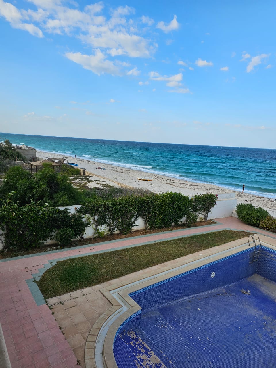 Akouda Chatt Meriem Vente Maisons Villa horizon bleu avec piscine  chatt mariem