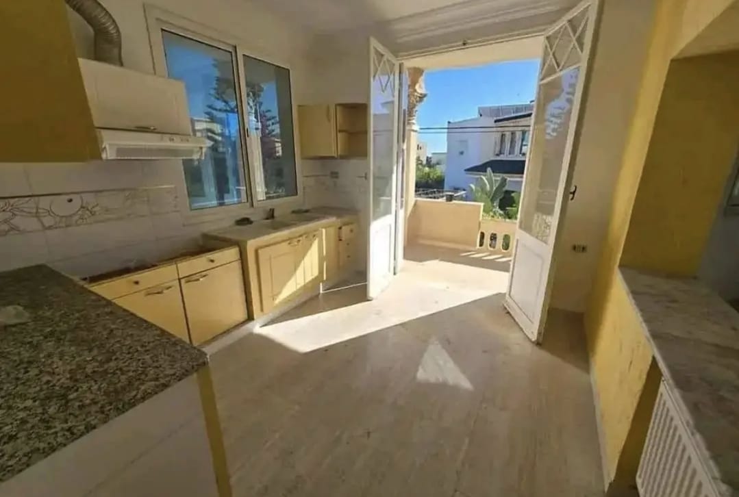 Akouda Chatt Meriem Vente Maisons Villa s3  chott mariem 2me position mer  saisir