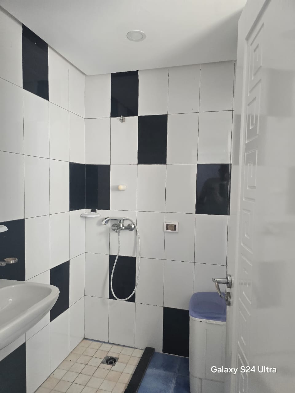 Hammam Sousse El Kantaoui Vente Appart. 3 pices S2 moderne pieds dans l'eau kantaoui
