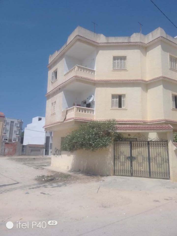 Ras Jebel&nbsp;Cite Bir Ezzaarour&nbsp;Vente&nbsp;Maisons&nbsp;A saisir des appartements