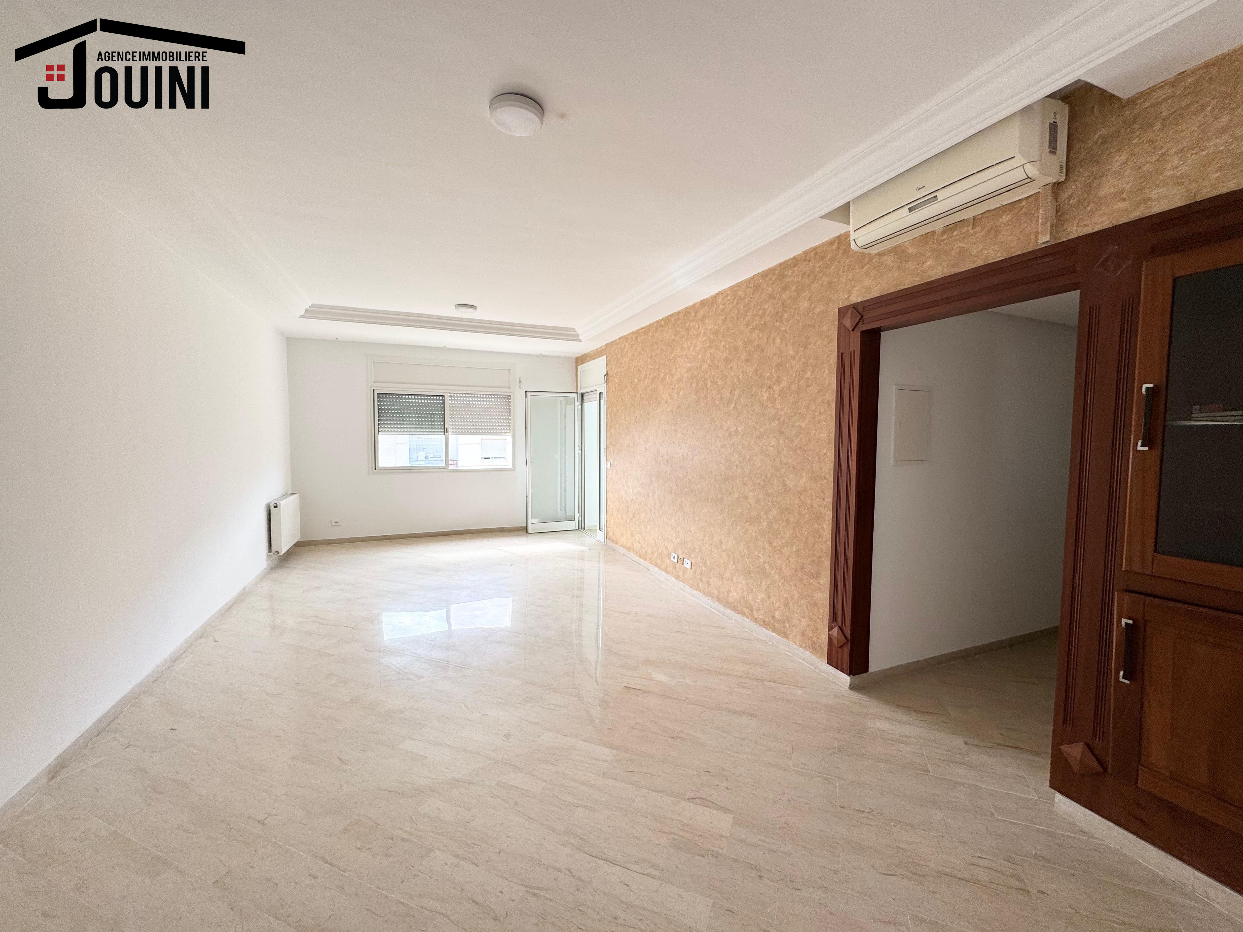 La Marsa El Aouina Vente Appart. 5 pices+ Appartement s4  el wahat aouina