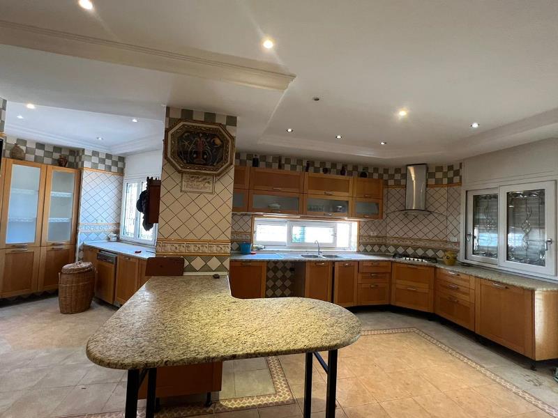 Nabeul Cite El Mahrsi 1 Vente Maisons V482 villa royale  belle villa nabeul