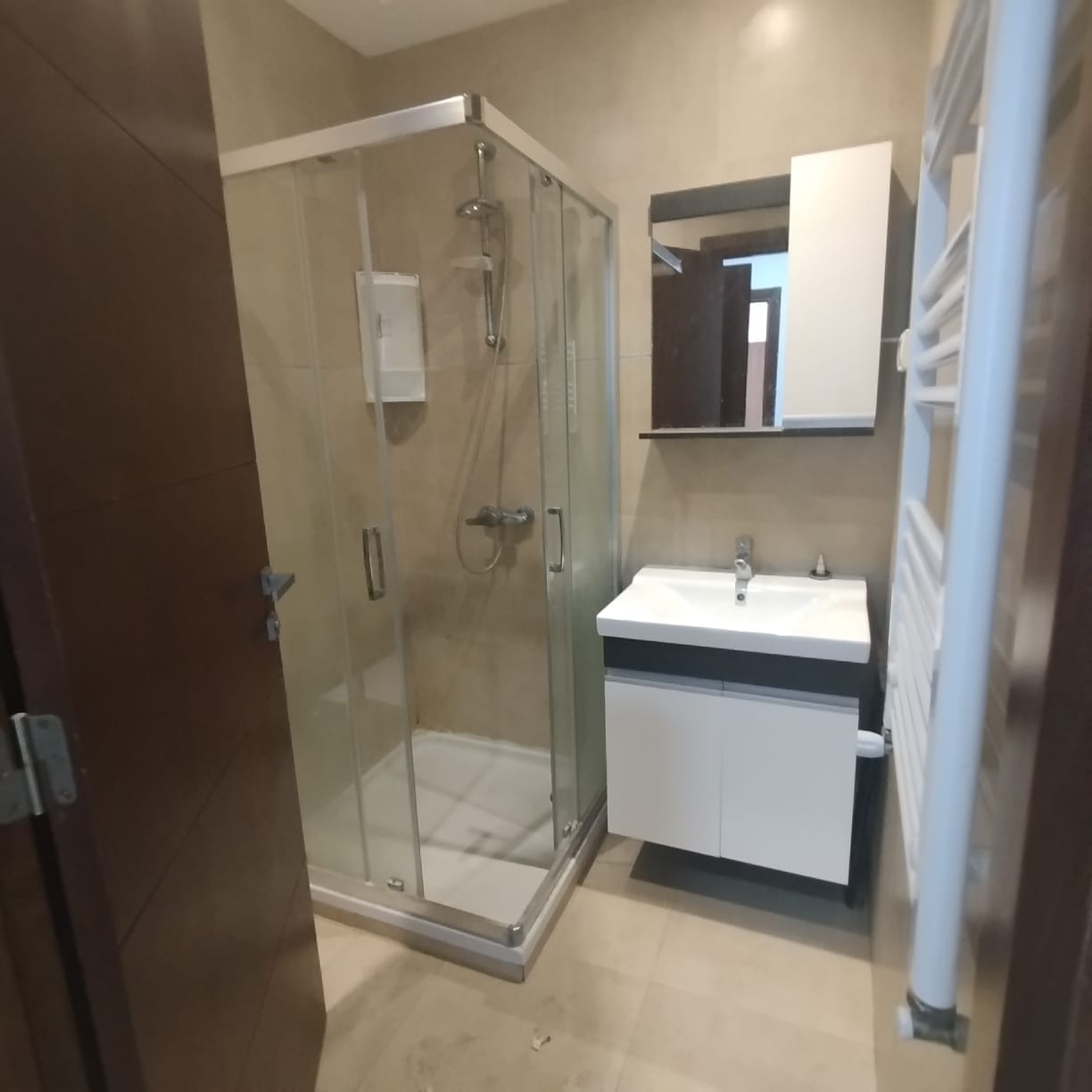 Mnihla Jardins d'el Menzah Vente Appart. 2 pices Un studio s1 jamais habit  jardin d'elmenzah2