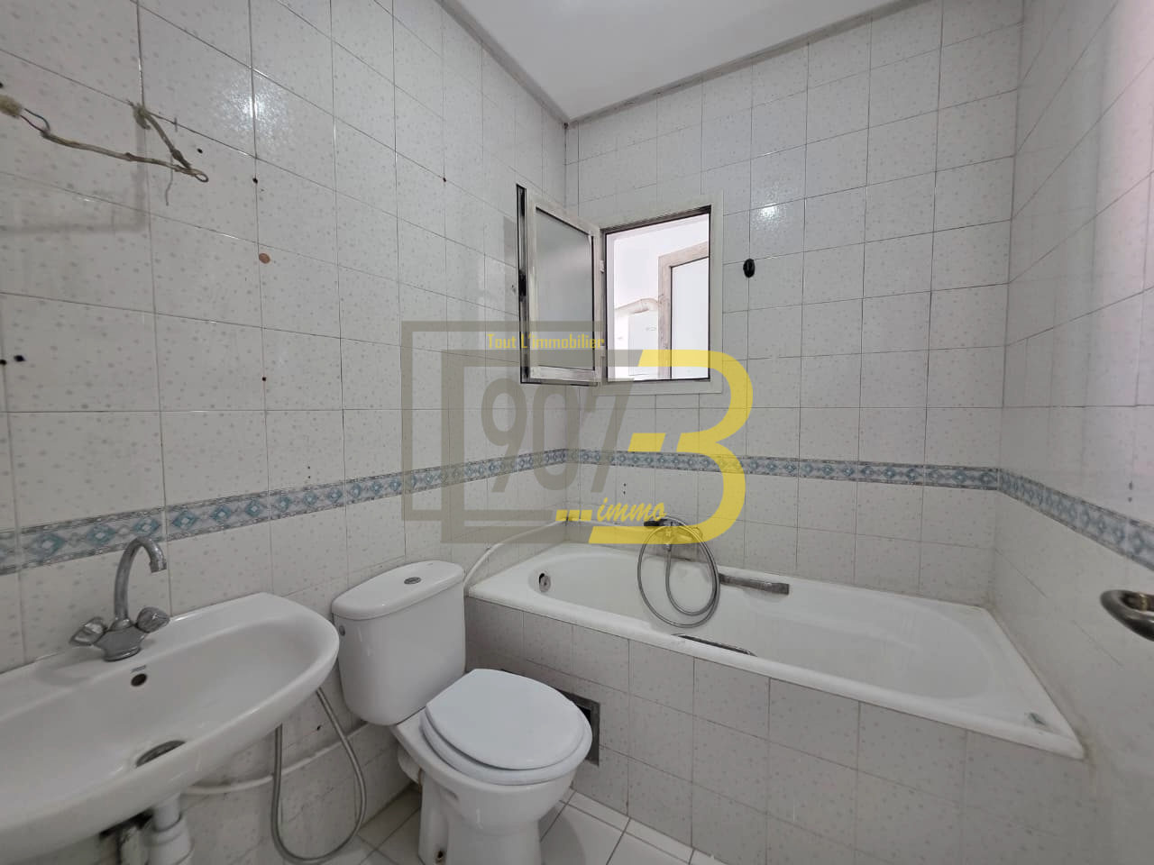 Ariana Ville Cite Ennasr 2 Vente Appart. 1 pice Un appartement s1  cit ennaser