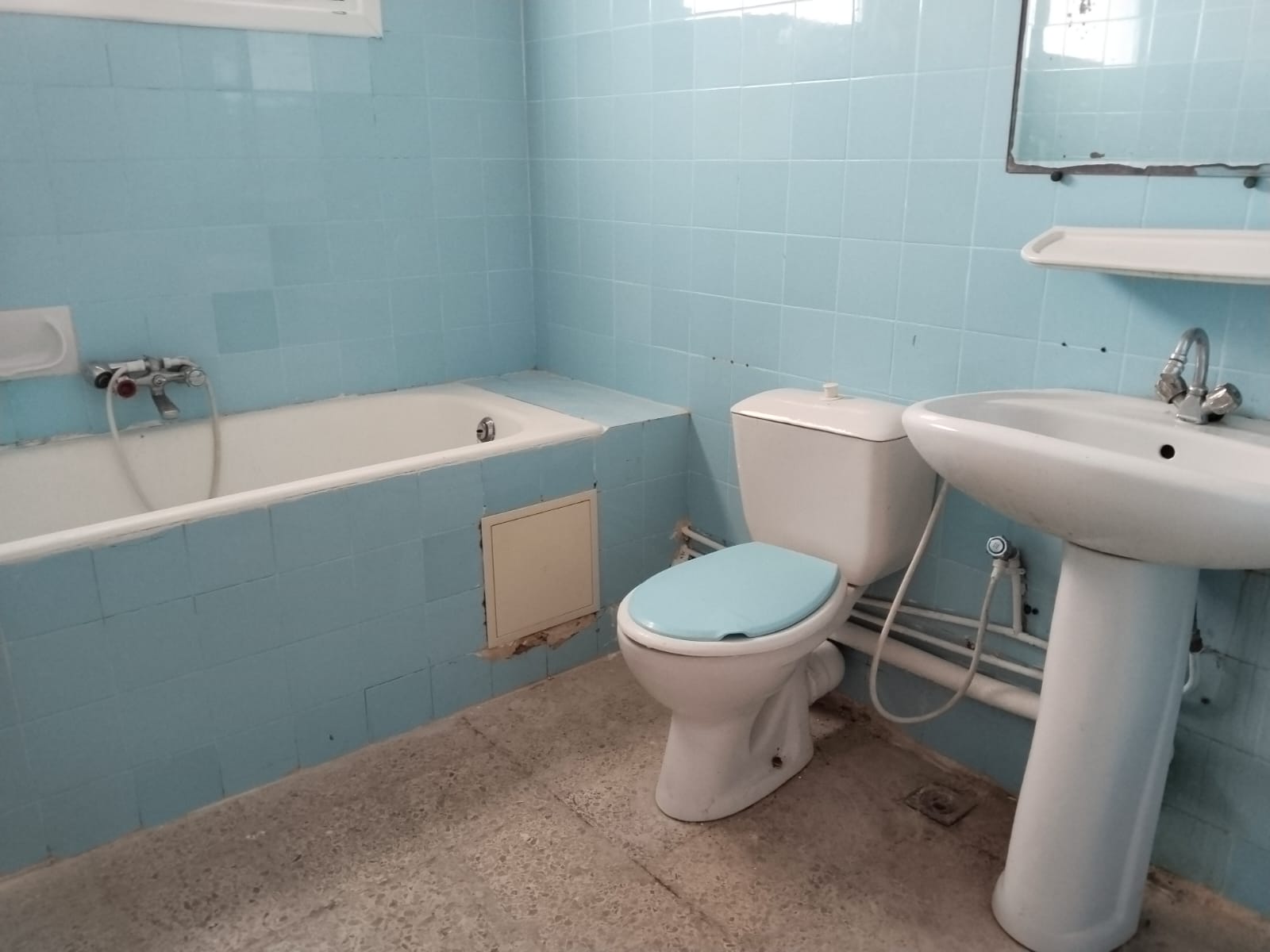 El Omrane Superieur&nbsp;Cite Ibn Khaldoun I&nbsp;Vente&nbsp;Appart. 4 pi�ces&nbsp;Cit� el hadika vnt s3