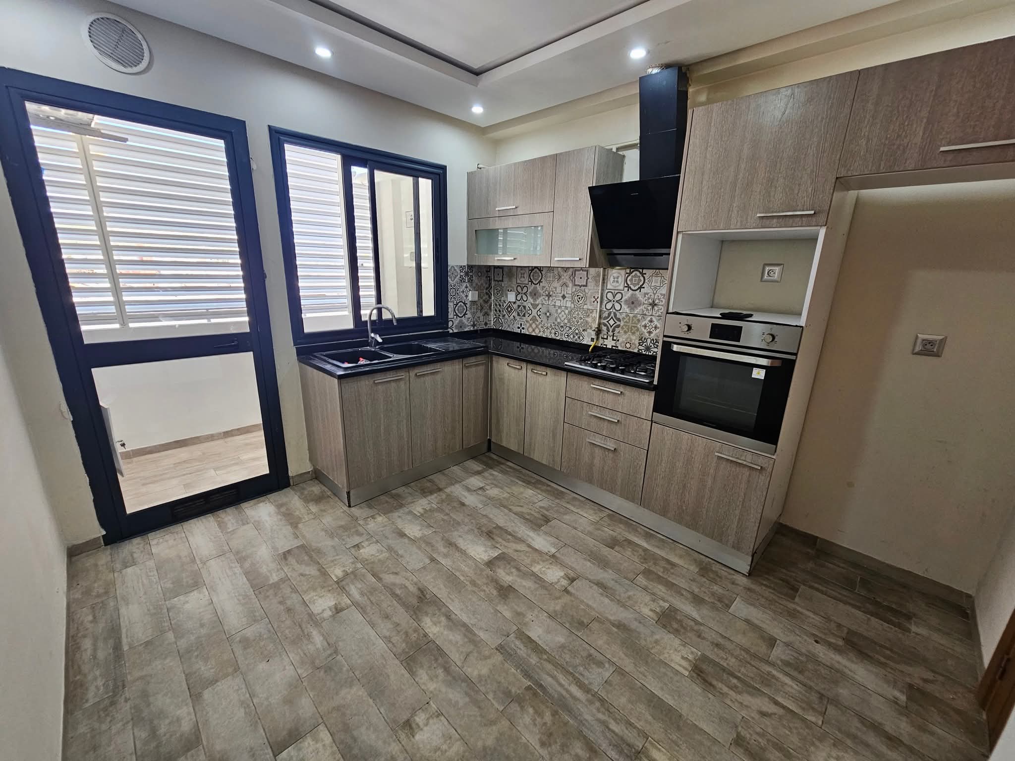 Raoued Cite El Ghazala 1 Vente Appart. 4 pices S3 370 md ghazela