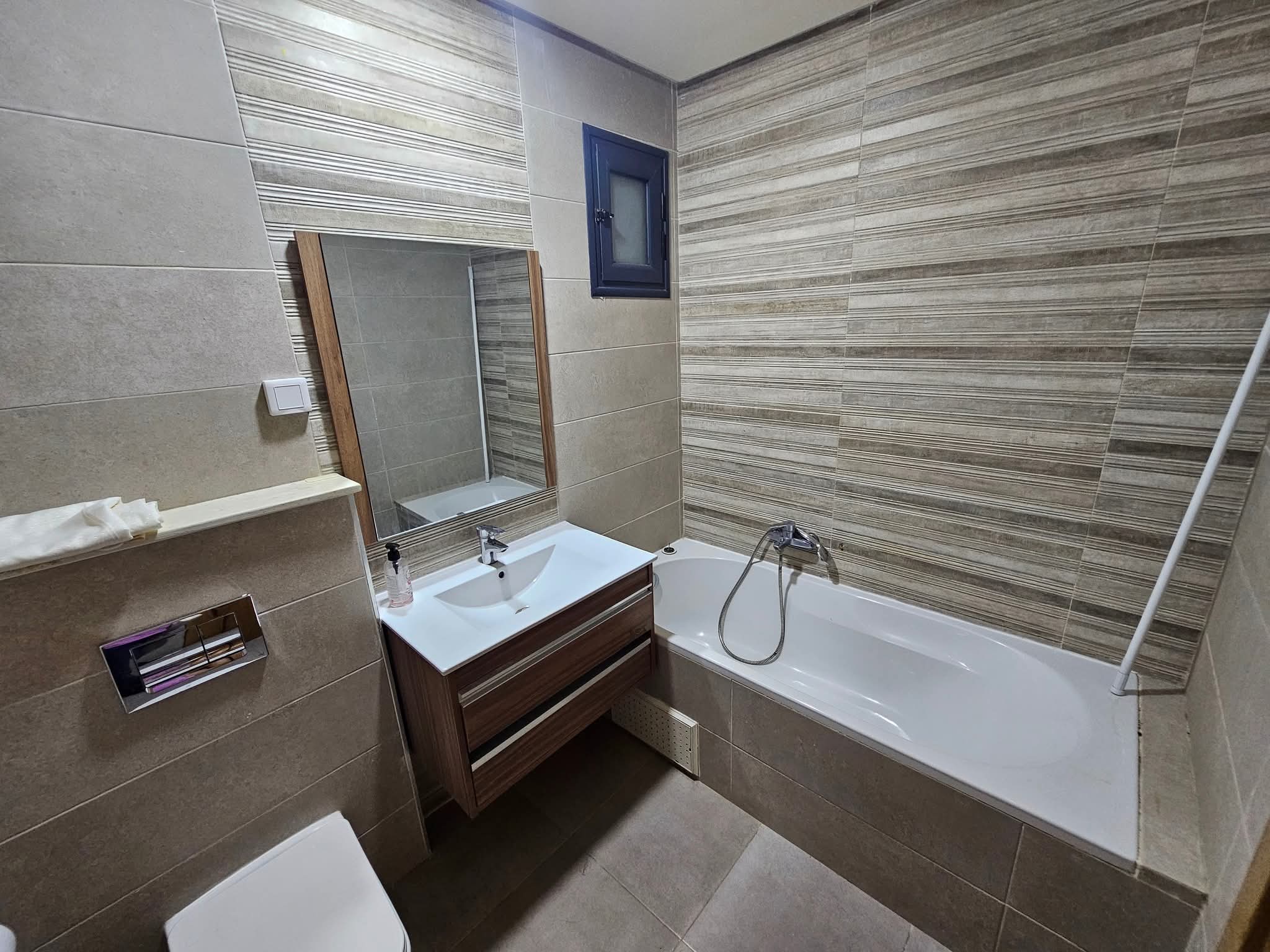 Raoued Cite El Ghazala 1 Vente Appart. 4 pices S3 370 md ghazela