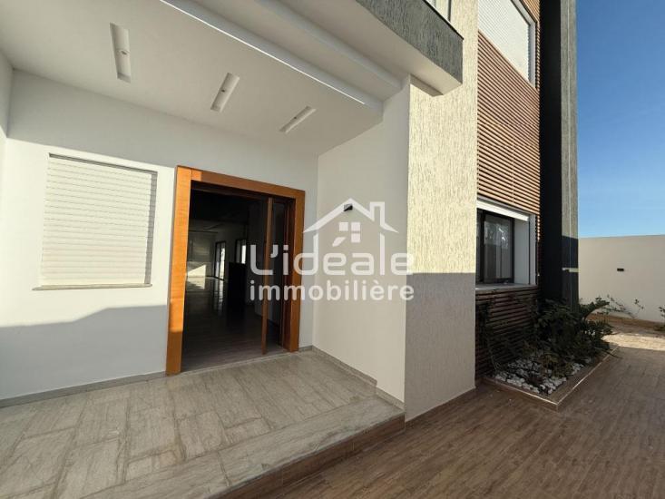 Hammamet Hammamet Vente Maisons Villa rcemment construite  hammamet sud