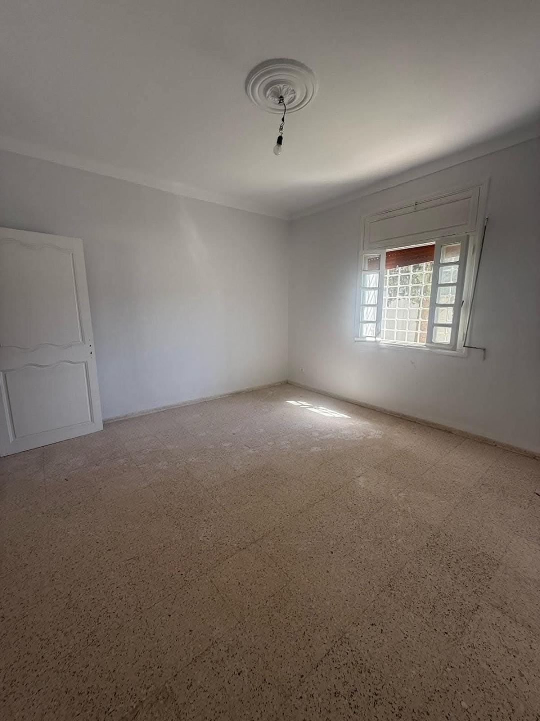 El Mourouj&nbsp;El Mourouj&nbsp;Vente&nbsp;Maisons&nbsp;Spacieuse villa