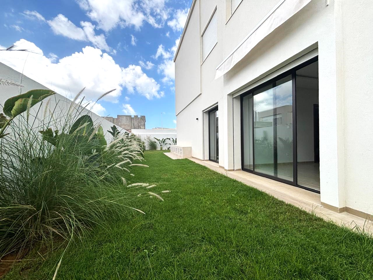 La Soukra Chotrana 1 Vente Appart. 4 pices Appt s3 neuf avec jardin  chotrana 1